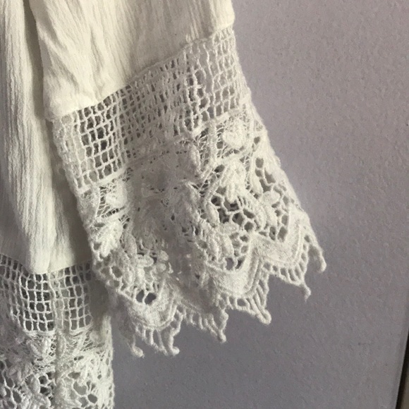 American Eagle Outfitters white blouse - Picture 3 of 3